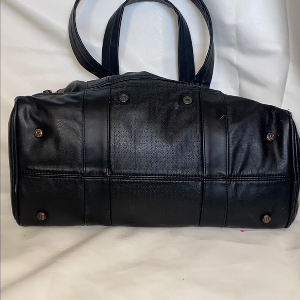 Lululemon "Om for One" bowling style bag - Picture 2 of 15